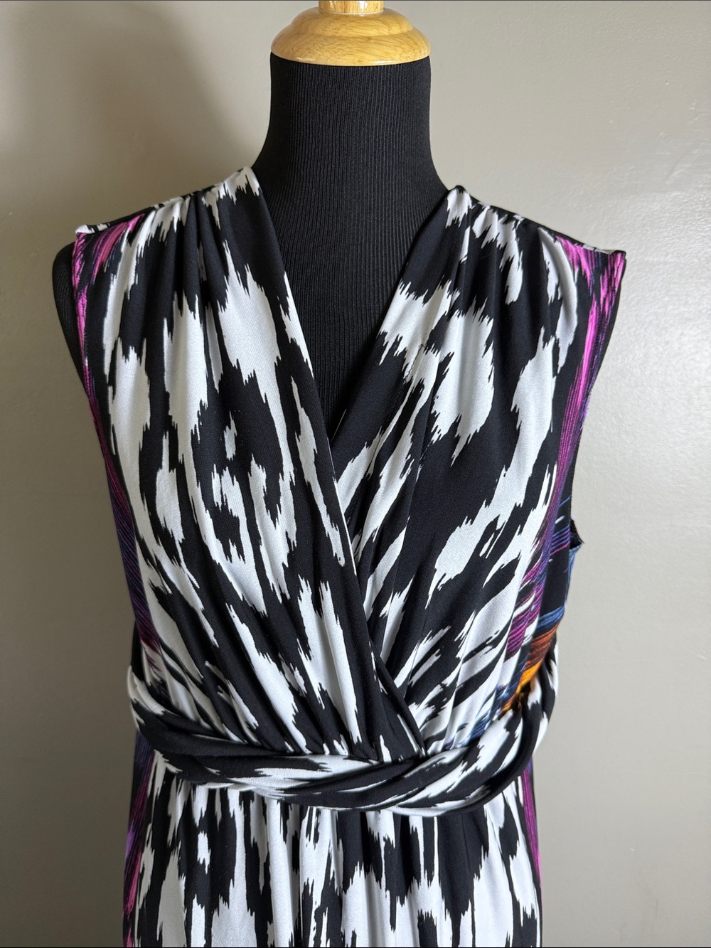 Chico’s Sleeveless V-Neck Maxi Dress in Black & Purple Ikat Print Sz XL - Picture 2 of 11